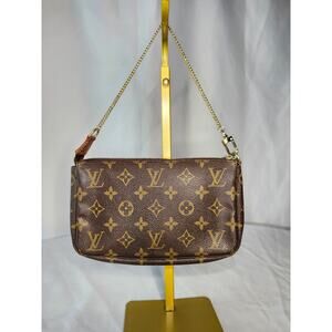 Louis Vuitton Pochette Accessoires Monogram Canvas Shoulder Bag Vintage LV